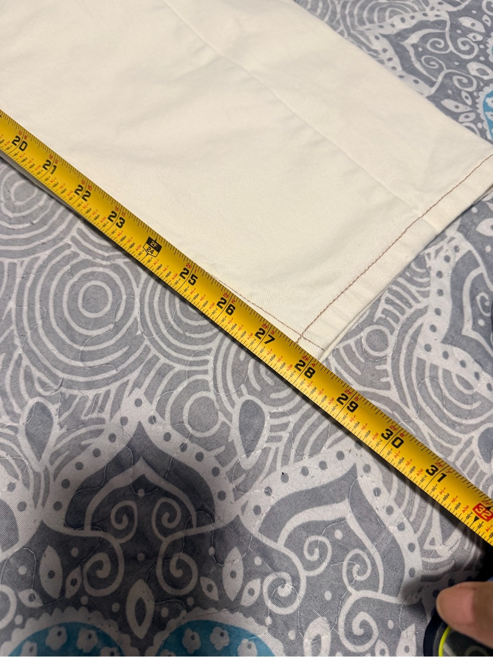 Time and Tru Cream High-Rise Jeans - Barrel Leg Medium                  #891 - Picture 7 of 7